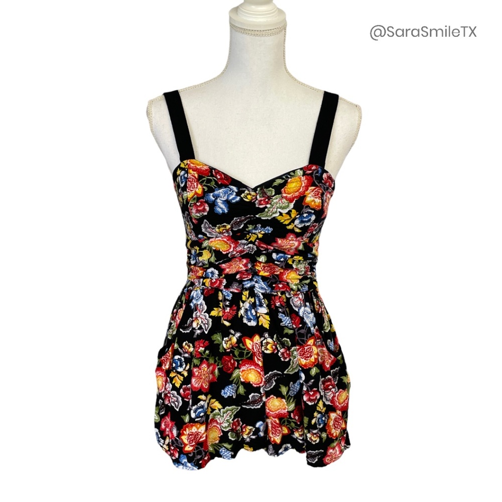BAND OF GYPSIES Floral Print Quilted Bodice Sweetheart Neck Shorts Romper